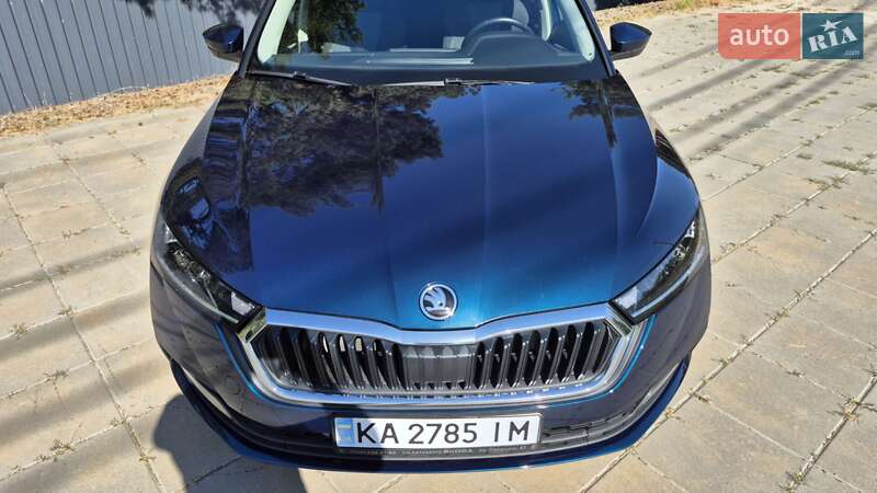 Лифтбек Skoda Octavia 2022 в Киеве