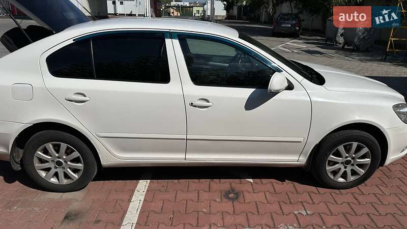 Лифтбек Skoda Octavia 2010 в Виннице фото 4 Лифтбек Skoda Octavia 2010 в Виннице