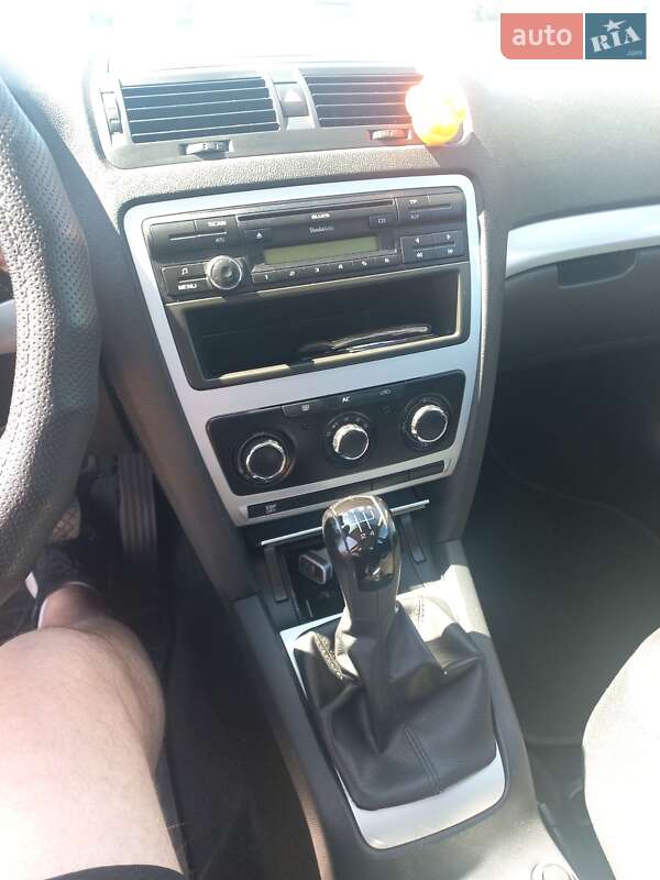 Лифтбек Skoda Octavia 2009 в Сумах
