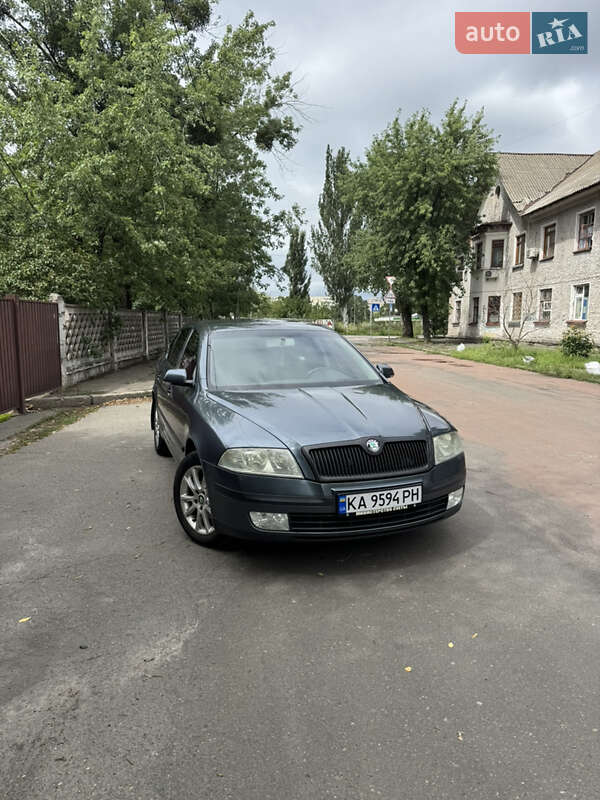 Лифтбек Skoda Octavia 2004 в Киеве
