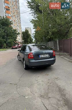 Лифтбек Skoda Octavia 2004 в 