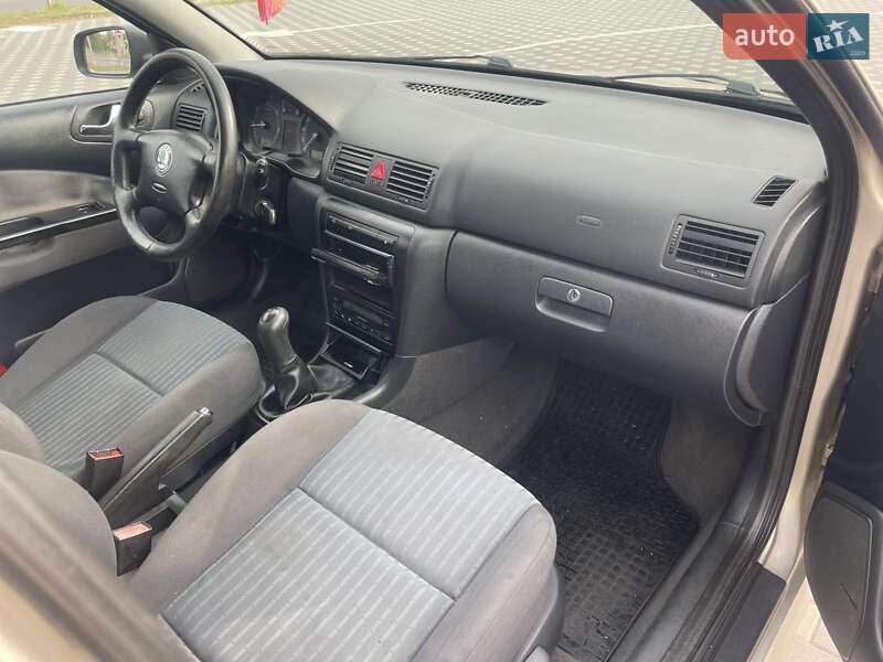 Лифтбек Skoda Octavia 2005 в Полтаве