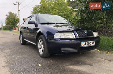 Лифтбек Skoda Octavia 2004 в Песчаном