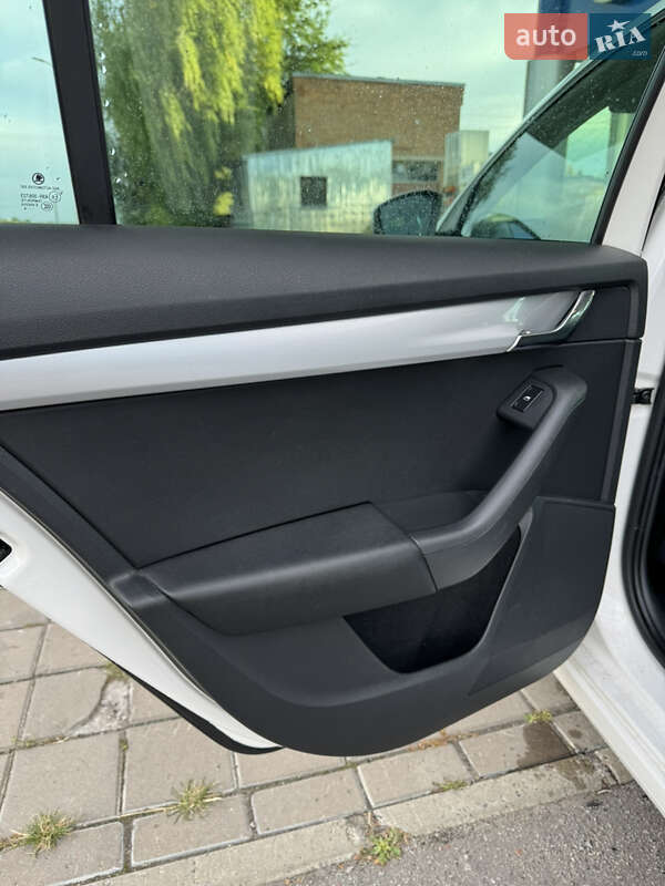 Универсал Skoda Octavia 2014 в Великой Багачке фото 17 Универсал Skoda Octavia 2014 в Великой Багачке