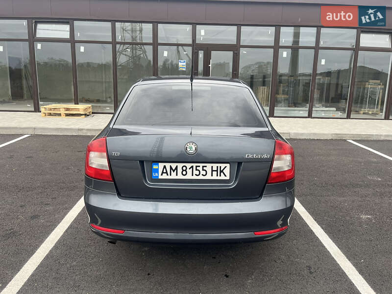 Лифтбек Skoda Octavia 2010 в Житомире