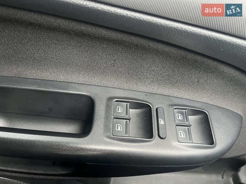 Лифтбек Skoda Octavia 2010 в Житомире