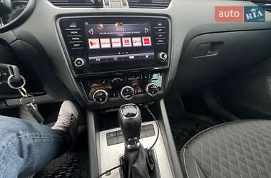 Універсал Skoda Octavia 2017 в  фото 28 Універсал Skoda Octavia 2017 в