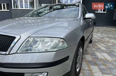 Лифтбек Skoda Octavia 2006 в 