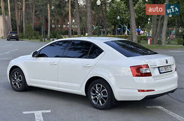Лифтбек Skoda Octavia 2014 в 