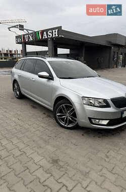 Универсал Skoda Octavia 2015 в 