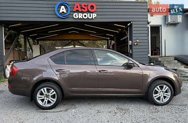 Лифтбек Skoda Octavia 2013 в 