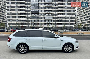 Універсал Skoda Octavia 2019 в 