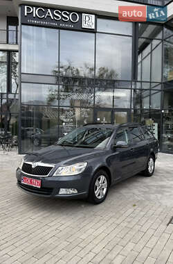 Універсал Skoda Octavia 2012 в Ужгороді