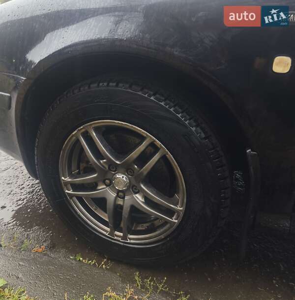 Лифтбек Skoda Octavia 2003 в Харькове