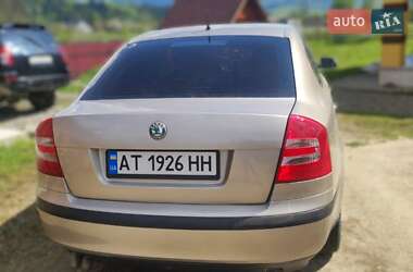 Ліфтбек Skoda Octavia 2004 в  фото 3 Ліфтбек Skoda Octavia 2004 в