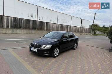 Лифтбек Skoda Octavia 2017 в Ужгороде