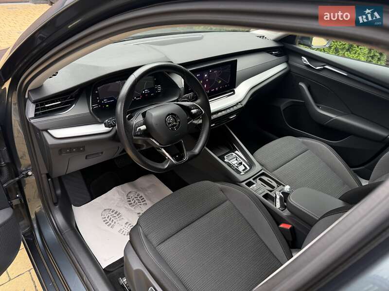 Универсал Skoda Octavia 2021 в Радивилове