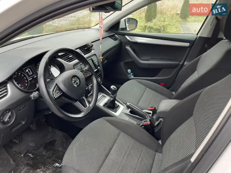 Skoda Octavia 2015 VIN TMBJJ7NEXG0012617 фото оголошення 11 з 50