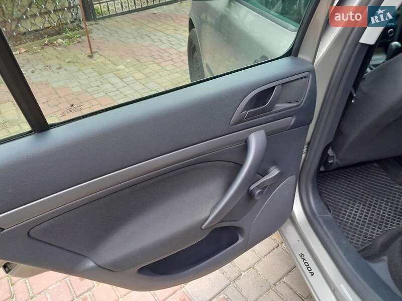Лифтбек Skoda Octavia 2011 в Бродах фото 10 Лифтбек Skoda Octavia 2011 в Бродах