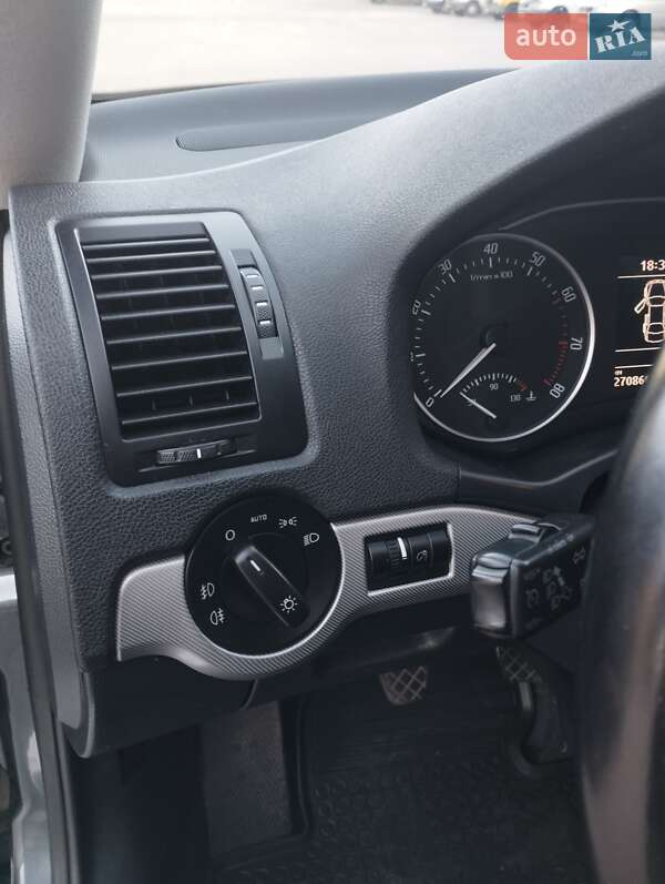Универсал Skoda Octavia 2009 в Виннице