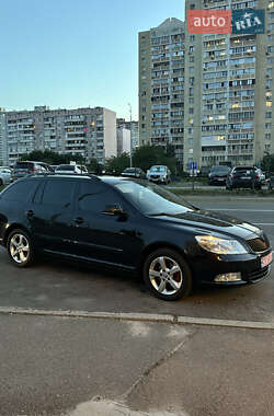Универсал Skoda Octavia 2010 в 