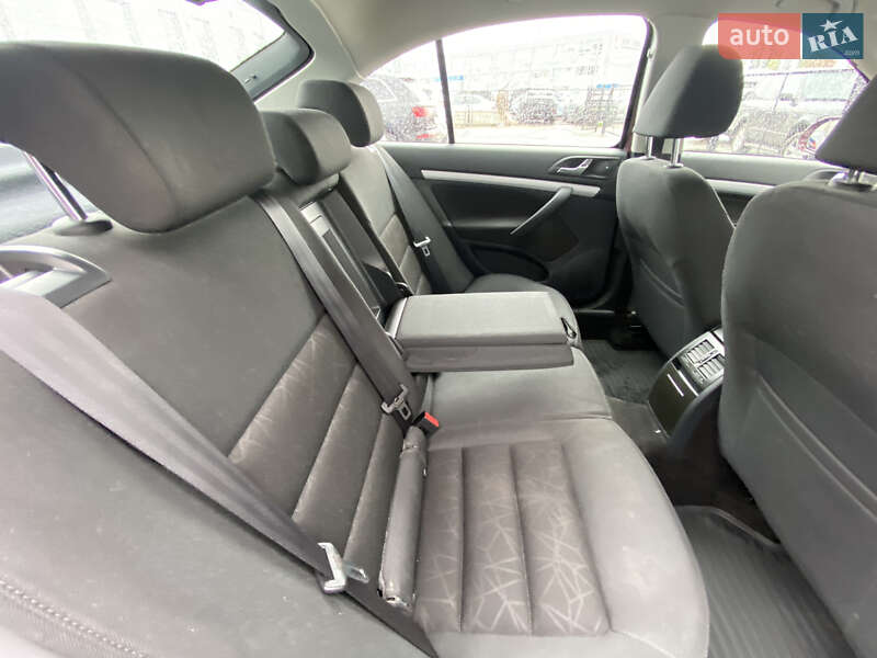 Ліфтбек Skoda Octavia 2012 в Києві фото 36 Ліфтбек Skoda Octavia 2012 в Києві