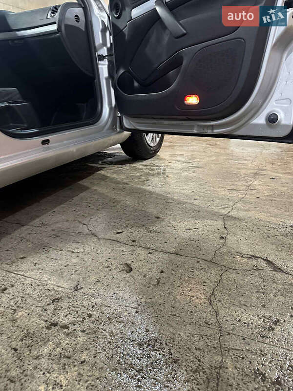 Лифтбек Skoda Octavia 2005 в Александрие фото 8 Лифтбек Skoda Octavia 2005 в Александрие