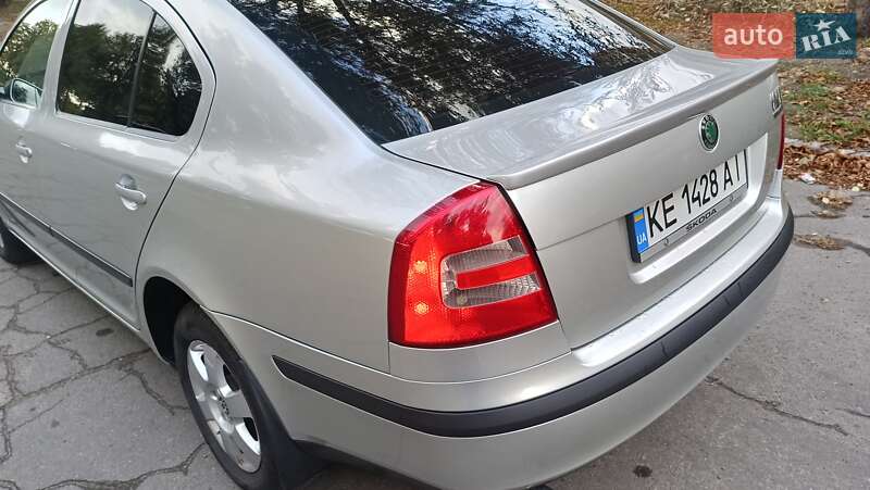 Лифтбек Skoda Octavia 2005 в Каменском