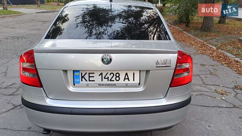 Лифтбек Skoda Octavia 2005 в Каменском