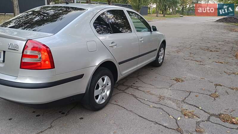 Лифтбек Skoda Octavia 2005 в Каменском
