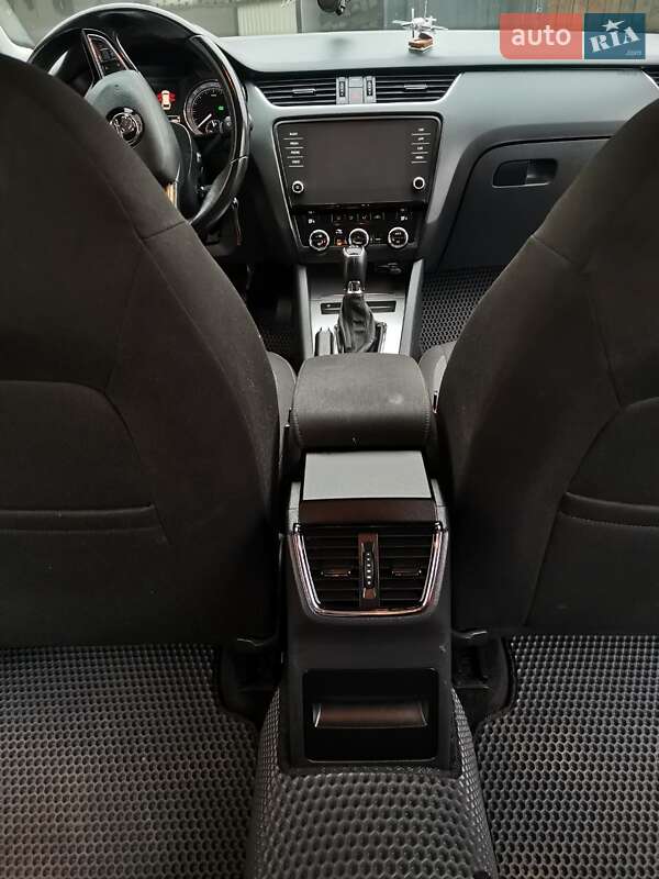 Универсал Skoda Octavia 2018 в Львове