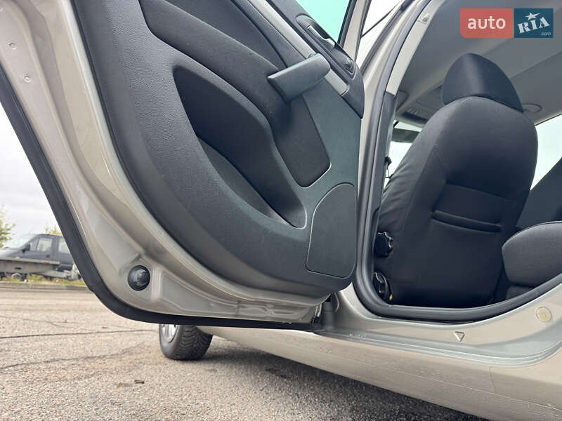 Универсал Skoda Octavia 2010 в Белой Церкви