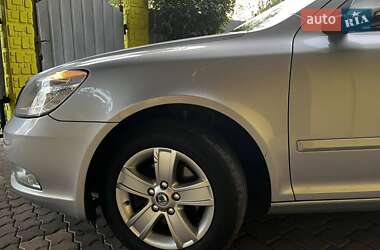 Лифтбек Skoda Octavia 2010 в 