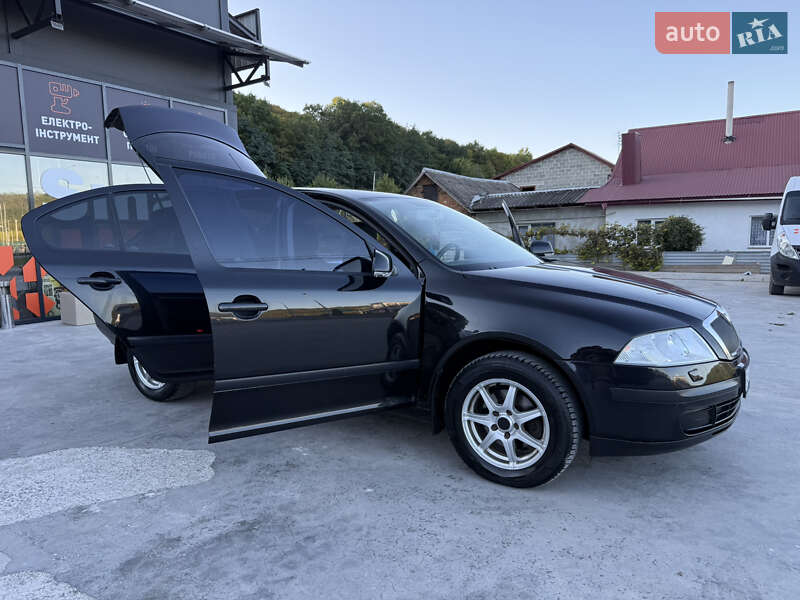 Лифтбек Skoda Octavia 2008 в Теребовле
