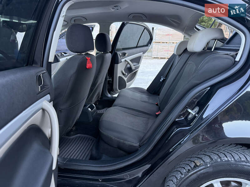 Лифтбек Skoda Octavia 2008 в Теребовле