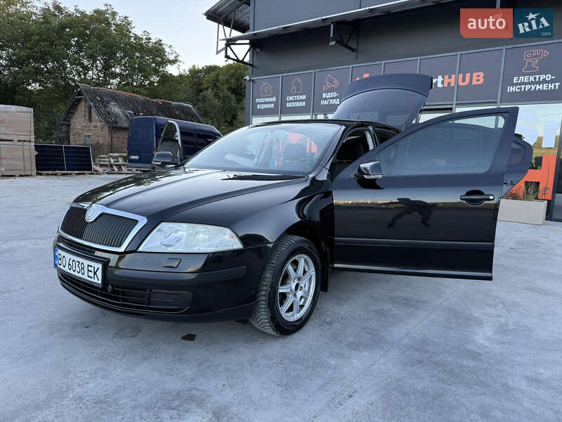 Лифтбек Skoda Octavia 2008 в Теребовле