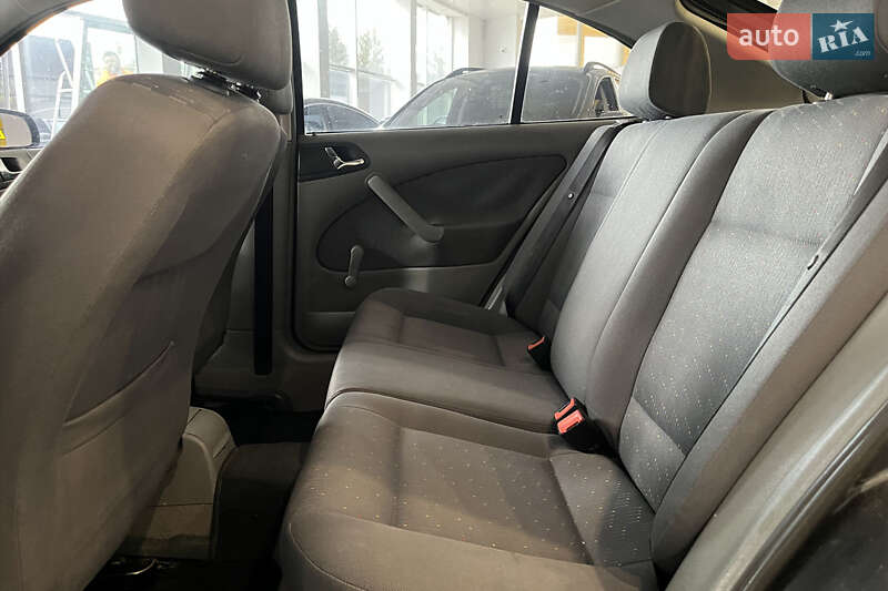 Ліфтбек Skoda Octavia 2004 в Шептицькому