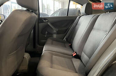 Лифтбек Skoda Octavia 2004 в 