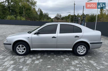 Лифтбек Skoda Octavia 2001 в 