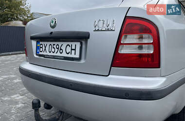 Лифтбек Skoda Octavia 2001 в 