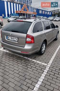 Универсал Skoda Octavia 2009 в 