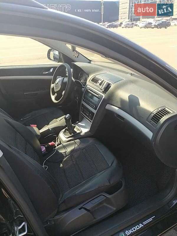 Универсал Skoda Octavia 2011 в Одессе