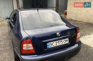 Лифтбек Skoda Octavia 2003 в 