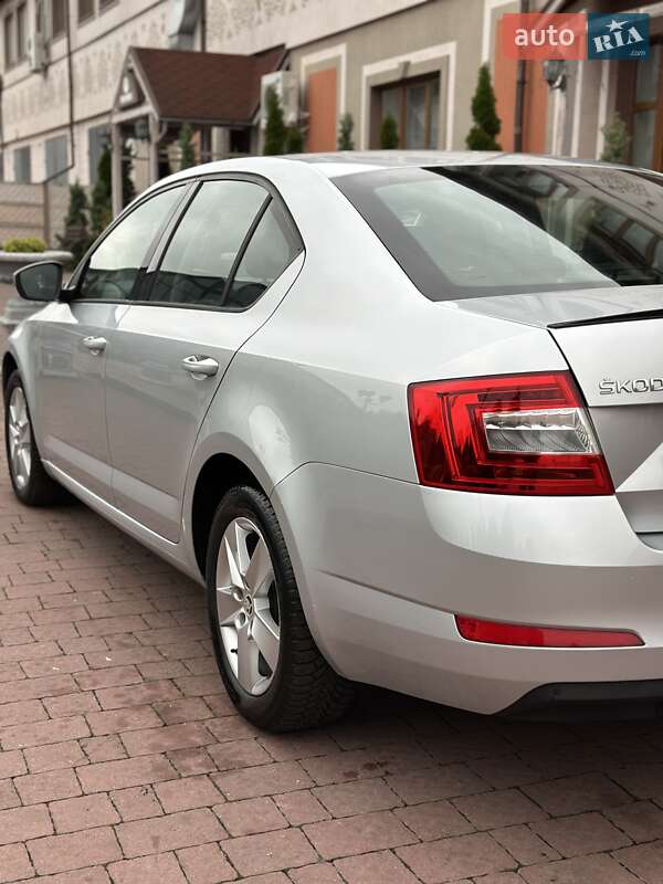 Лифтбек Skoda Octavia 2017 в Стрые