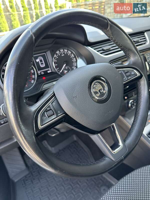 Лифтбек Skoda Octavia 2017 в Стрые
