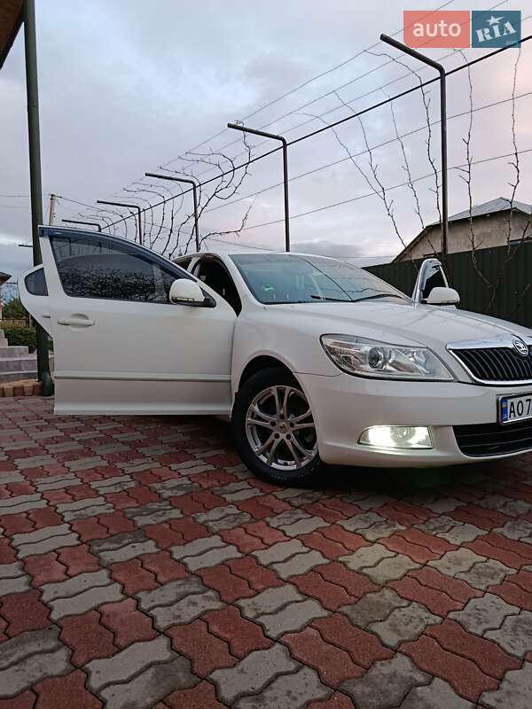 Универсал Skoda Octavia 2012 в 
