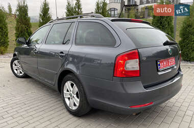 Универсал Skoda Octavia 2012 в 