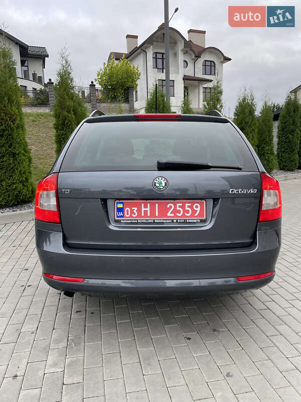 Універсал Skoda Octavia 2012 в Рівному
