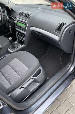 Универсал Skoda Octavia 2012 в 
