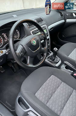 Универсал Skoda Octavia 2012 в 
